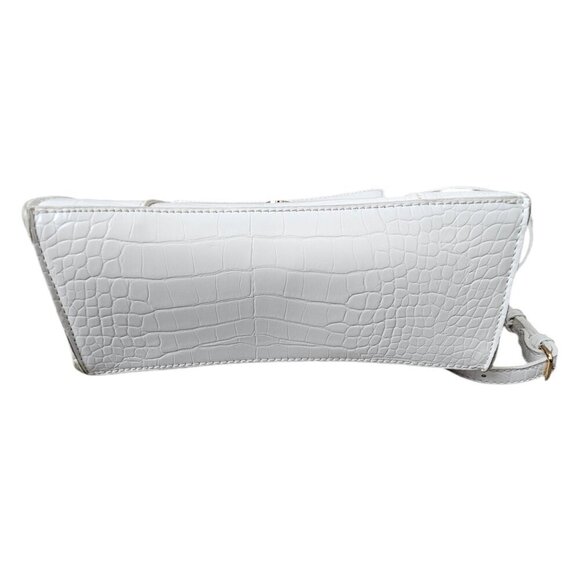 Urban Expressions Lucas Oatmilk Croco Embossed Crossbody Bag - Picture 8 of 14